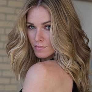 Meet your Posher, Valerie